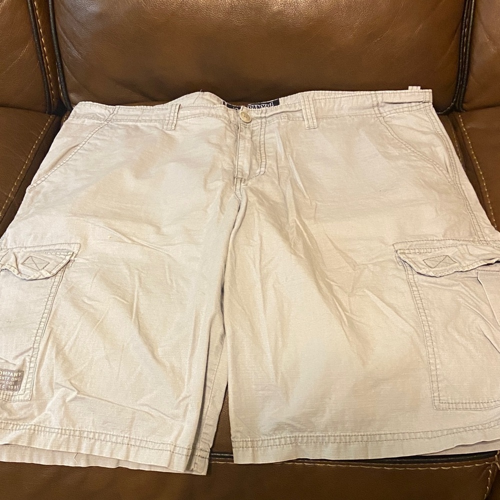 UNIONBAY Men's Light Tan Cargo Shorts